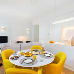 Whome Av Da Liberdade Deluxe With Ac And Parking *