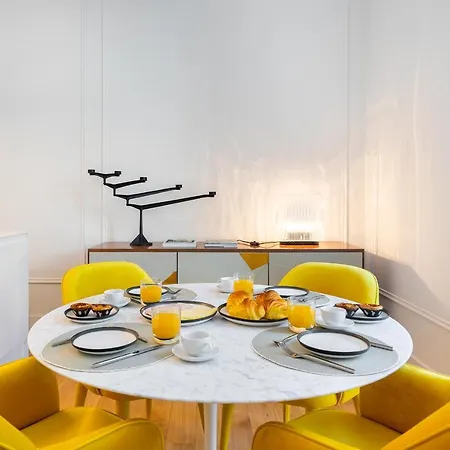 Whome | Av. Da Liberdade Deluxe W/ S-pool, Gym & Parking Лиссабон