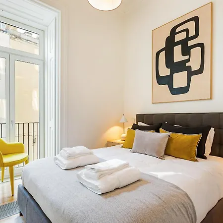 Whome Av Da Liberdade Deluxe With Ac And Parking *