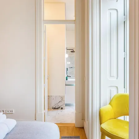 Whome Av Da Liberdade Deluxe With Ac And Parking *