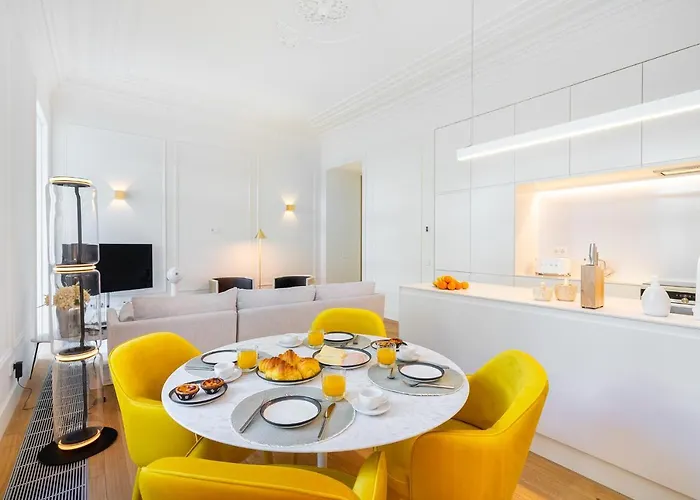 Whome Av Da Liberdade Deluxe Apartment With Ac And Parking *