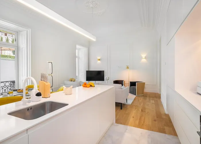 Whome Av Da Liberdade Deluxe Apartment With Ac And Parking