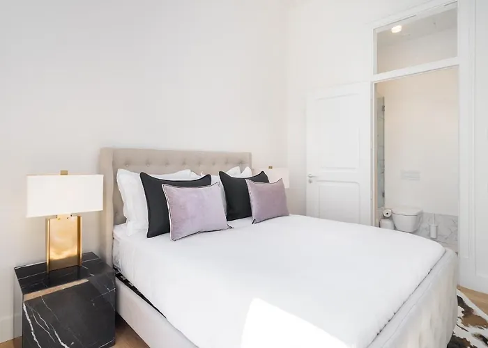 Whome Av Da Liberdade Deluxe Apartment With Ac And Parking * Lissabon