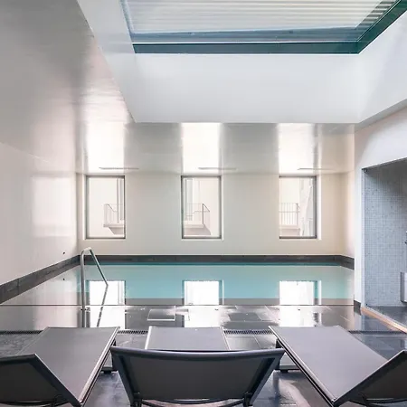 Whome | Av. Da Liberdade Deluxe W/ S-pool, Gym & Parking アパート