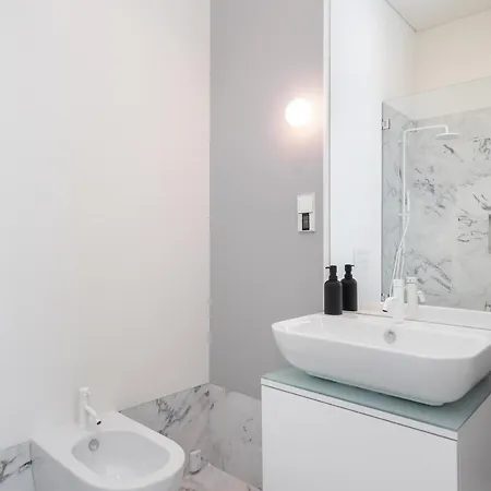 Whome | Av. Da Liberdade Deluxe W/ S-pool, Gym & Parking アパート *