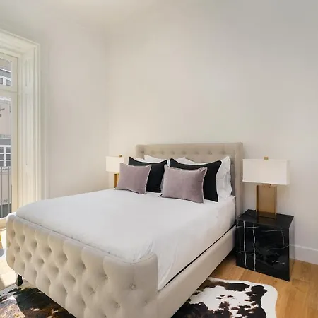 Whome | Av. Da Liberdade Deluxe W/ S-pool, Gym & Parking アパート リスボン